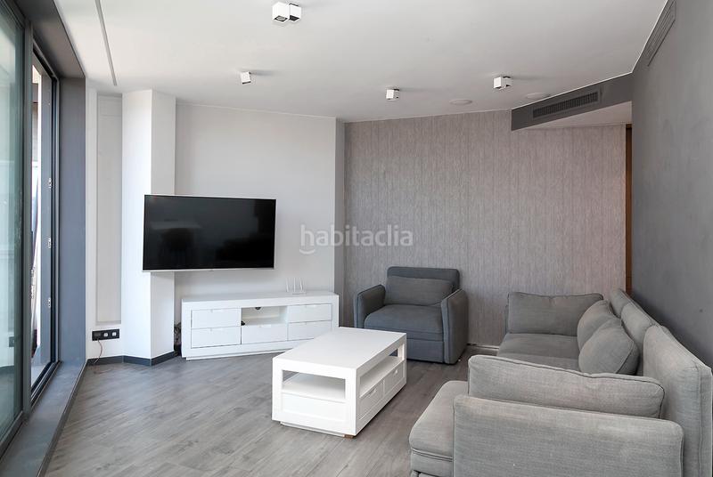 Foto 524d1d33-b0a9-48ef-9baf-da1b65b2ad70. Àtic amb calefacció aparcament a Dreta de l´Eixample Barcelona