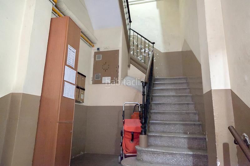 Foto 0adeba40-a2fd-48e5-86a4-7935daf4d48e. Flat in carrer de milà i fontanals 58 in Vila de Gràcia Barcelona