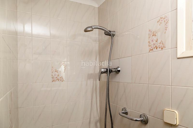 Foto 49fc03fd-667c-4341-a33e-22d486ca408a. Flat in carrer de milà i fontanals 58 in Vila de Gràcia Barcelona