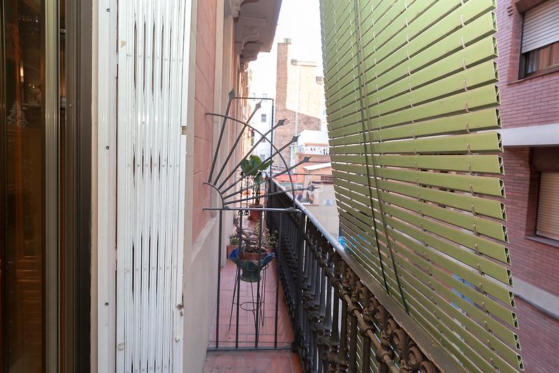 Foto 4cccda88-75a6-442a-9f48-9f14d72a000d. Flat in carrer de milà i fontanals 58 in Vila de Gràcia Barcelona