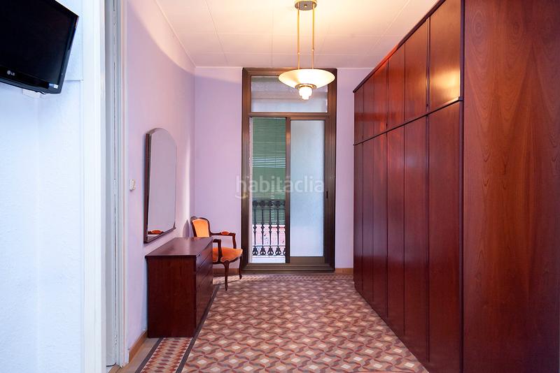 Foto 5591a923-e0e7-4601-9ed2-1bcfdadf8873. Flat in carrer de milà i fontanals 58 in Vila de Gràcia Barcelona