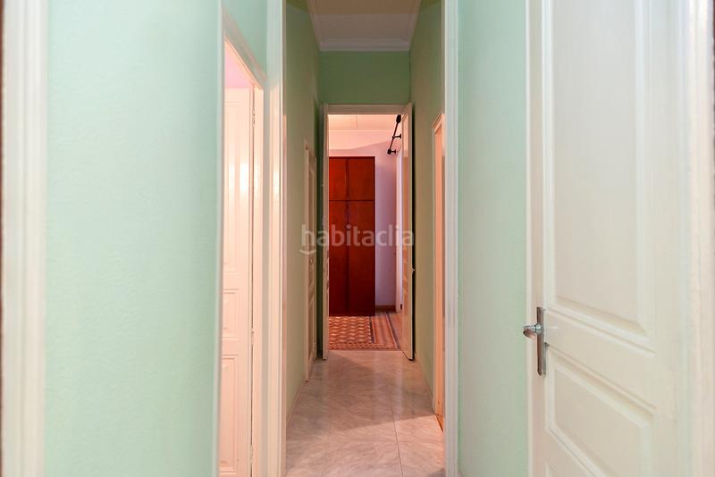 Foto 5f2aa25e-0981-4908-af58-846cdc21d428. Flat in carrer de milà i fontanals 58 in Vila de Gràcia Barcelona