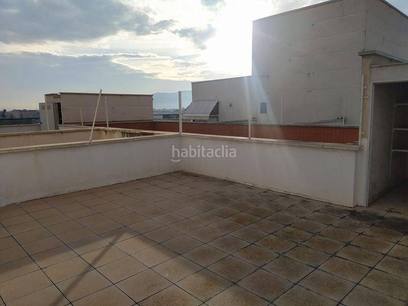 Foto 0c8e6a19-c083-4b6a-ad71-53c9db7db85d. Oficina en calle de molina de segura 3 amplio y luminosa oficina en última planta-ático, con todas las orientaciones. venta y alquiler. en Murcia