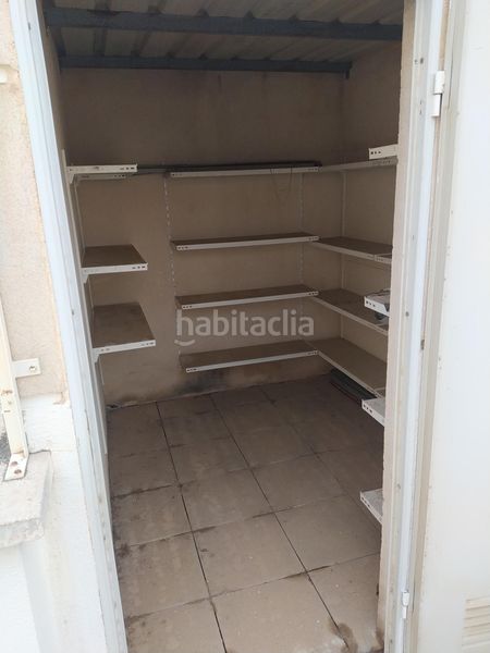 Foto cd51ccfe-dbfb-495d-a42c-bdd30e287e02. Oficina en calle de molina de segura 3 amplio y luminosa oficina en última planta-ático, con todas las orientaciones. venta y alquiler. en Murcia