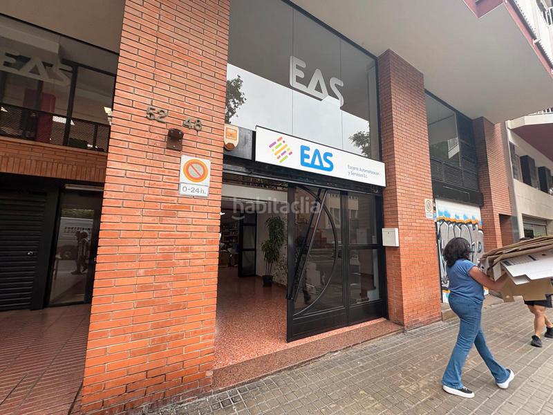 Foto 68f0657c-a58d-4775-9cb2-444f15195546. Local comercial en carrer d'hondures 48 local comercial de 527 m² con zona de almacén y oficinas, listo para entrar en Barcelona
