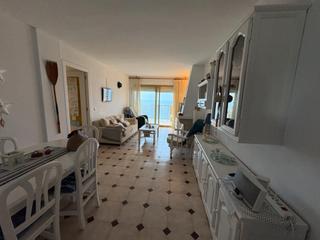 Pis  Passeig marítim. Piso en primera línea de mar con terraza, parking, patio privado