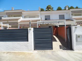 Casa adossada a Segur de dalt. Casa muy cómoda