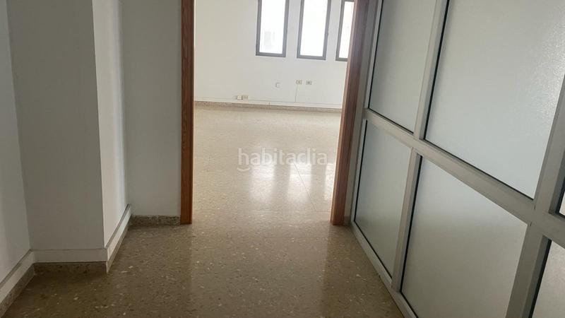 Foto 7cde8f9f-81a1-46a6-bae2-f9e0792300f4. Oficina se vende oficina en puerto o en Avenida de Abril-9 de Octubre Sagunt