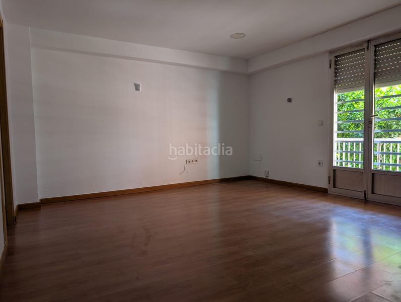 Foto d60d4f80-2a0e-4876-99e4-bdb1307caf6a. Pis a La Llum Valencia