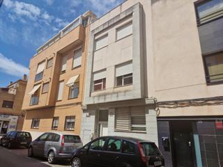 Pis  Calle cervantes. Se vende piso en aldaia, para reformar