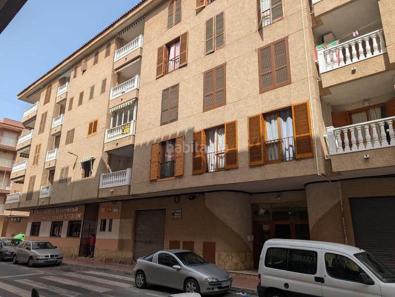 Foto 310bf4bc-65d7-4447-b692-e39ef67ae28e. Piso se vende piso cerca del puerto en El Acequión Torrevieja