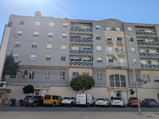 Piso  Calle benicanena. Amplio piso en venta en la zona del hospital de gandía