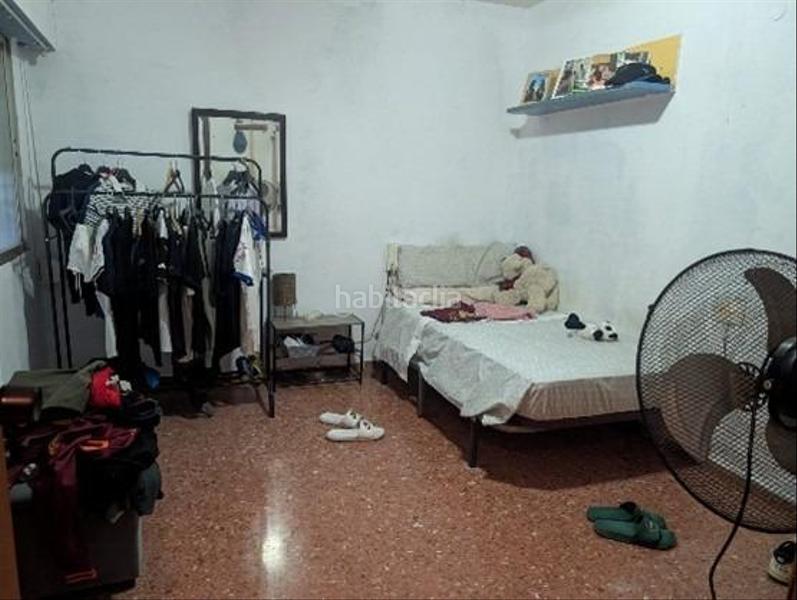 Foto 053b5d44-84dd-43d2-81d9-5ba8a2c6ace2. Piso se vende amplio piso en Oliva pueblo Oliva