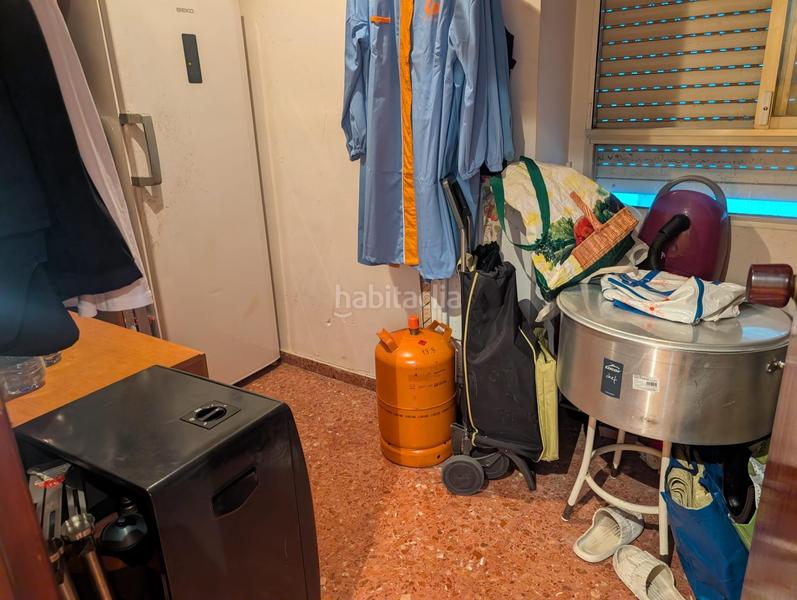 Foto 3e0c3d34-1fb7-4084-851d-718c2a549594. Piso se vende amplio piso en Oliva pueblo Oliva