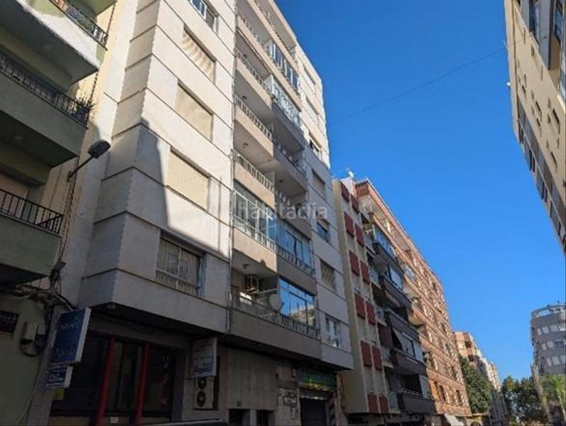 Foto 613052db-7ab4-4d11-8e27-fa7e9acbe70e. Piso se vende amplio piso en Oliva pueblo Oliva