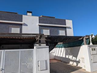 Casa adossada  L'om blanc (de). Moderno adosado en playa de almazoraben afeli