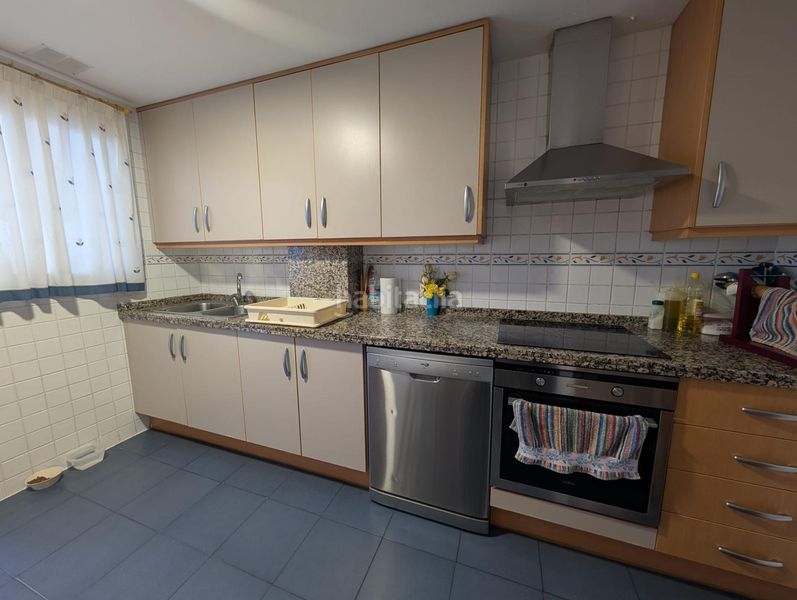 Foto 094e30ed-1bbe-42cc-8298-a2fec11a99c3. Pis amb aparcament a Benaguasil