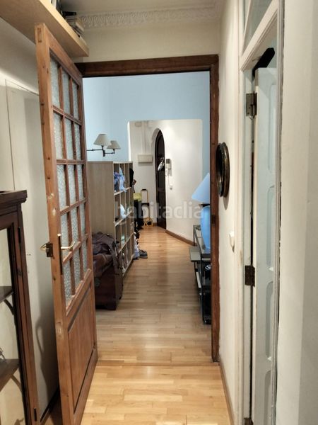 Foto 3e482cd0-0dc6-4ea7-ae27-9ddd41c8af6f. Pis a Russafa Valencia