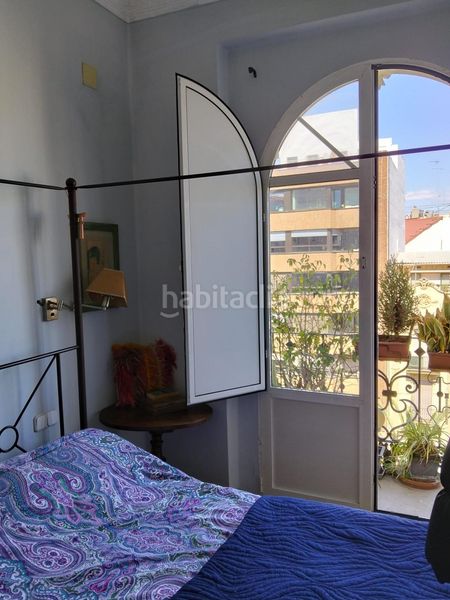 Foto 9fb7ad69-f625-4ab0-8ea9-7ce80897bf8a. Pis a Russafa Valencia