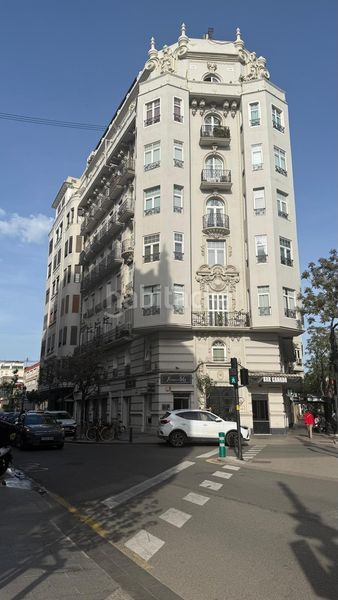 Foto aaee48d7-b657-4791-8596-62a864b7fdb8. Pis a Russafa Valencia