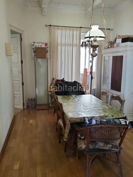 Foto b2f50be9-5ba7-4b8c-955b-e6359e41f3c8. Pis a Russafa Valencia