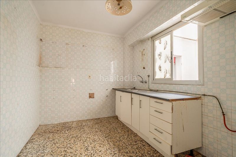 Foto 1eb5fe5a-a886-4705-b1e3-9287406017aa. Pis a playa puerto de Sagunto Sagunt