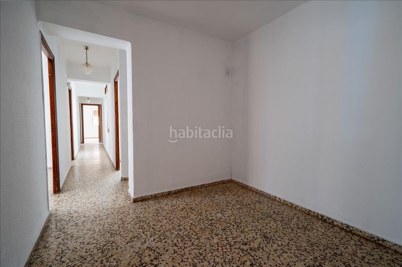 Foto 6a4a9058-4c54-4f54-b5a4-4c96c8cd23a4. Pis a playa puerto de Sagunto Sagunt