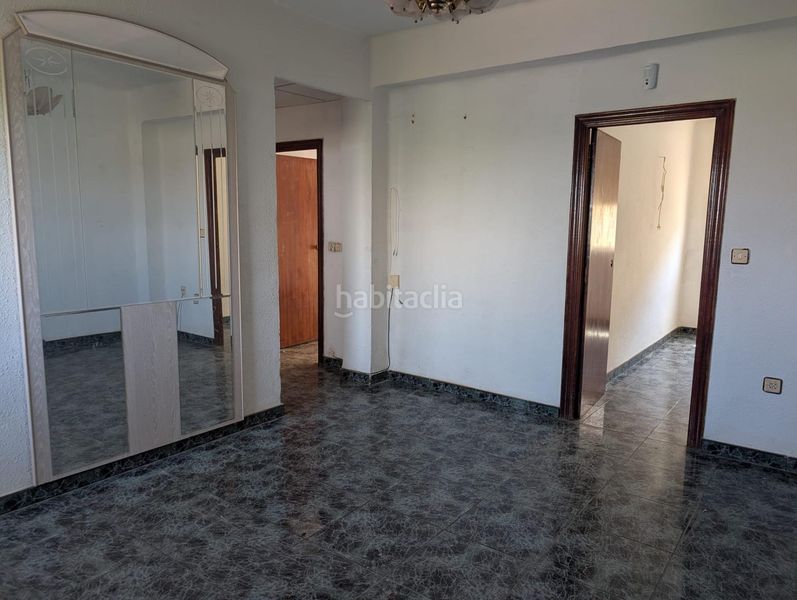 Foto a98bdd83-af87-4959-8240-ead5a9210436. Pis a El Mercado Manises