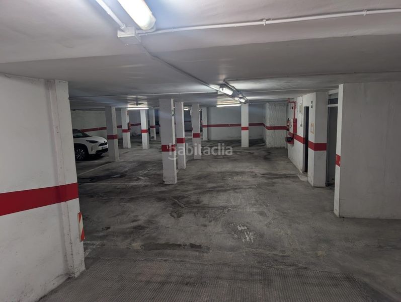 Foto e2767d2d-01ac-4b68-a0f5-4620dd349f76. Aparcament cotxe a Sants Patrons Alzira