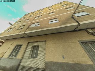 Piso  Calle felipe ii. Oportunidad de inversión piso en novelda con ocupas ilegales