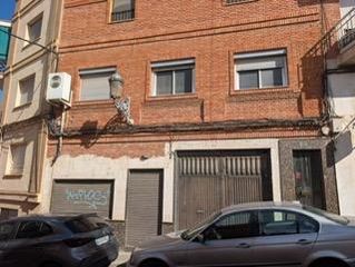 Rez-de-chaussée  Calle godella. Amplia planta baja en paterna con proyecto de vivienda