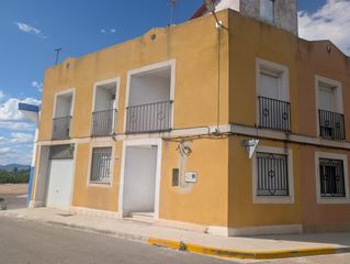 Maison jumelée  Paseo santa barbara. Amplio adosado en benimuslem a reformar