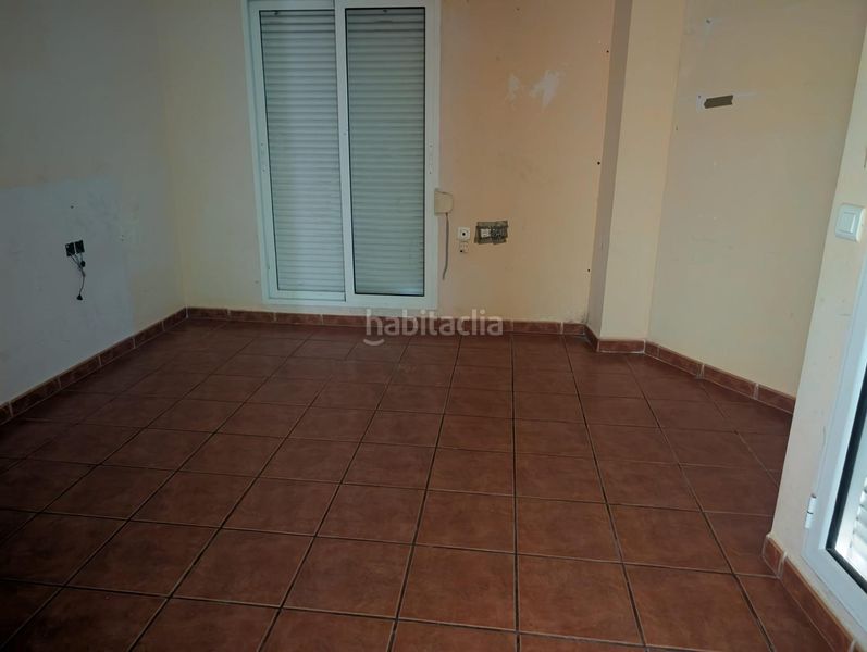 Foto a3485328-f3b5-4dd5-b854-a2e0dd60c88b. Maison jumelée avec parking dans Benimuslem