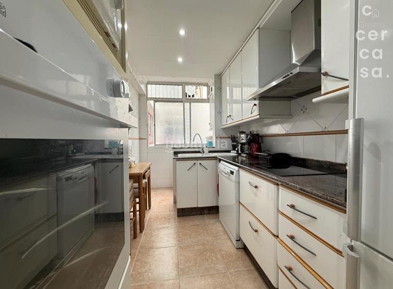 Foto 193a6c77-ece9-4718-8449-104bfda5de44. Piso  en venta en calle alcañiz, Torrefiel en Valencia