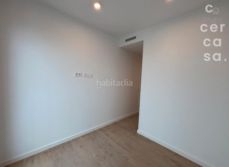 Foto 7678a78b-623b-4975-8ce0-6b23653e1042. Appartement avec parking piscine dans Russafa Valencia