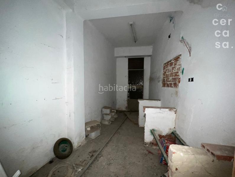 Foto 4efcadd4-a255-4ed2-a4be-e89cb3d0adaa. Local comercial a Torrefiel Valencia