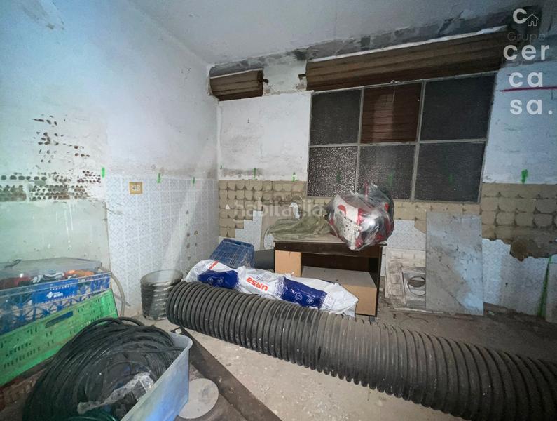 Foto c11d36c6-855f-4f22-a09f-41d0756ed7e2. Local comercial a Torrefiel Valencia