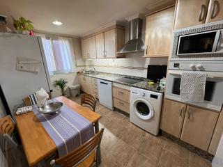 Appartement  Carrer del comte de lumiares. Grupo cercasa vende en exclusiva este estupendo piso reformado e