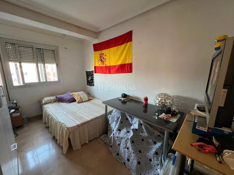 Foto 87e75f4a-221d-4d3c-9556-d2c838d99c53. Etagenwohnung in Torrefiel Valencia
