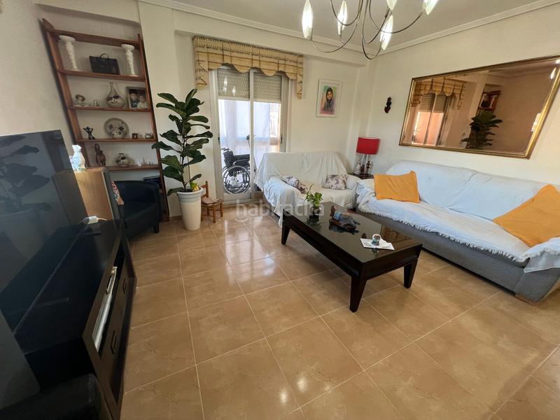 Foto b1fd0abb-8828-4634-9cd0-84f537918583. Etagenwohnung in Torrefiel Valencia