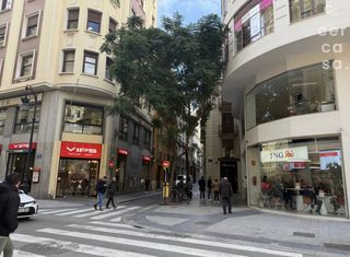 Lloguer Local Comercial  Carrer de la llanterna. Bajo comercial en alquiler en el mercat – ciutat vella (valencia