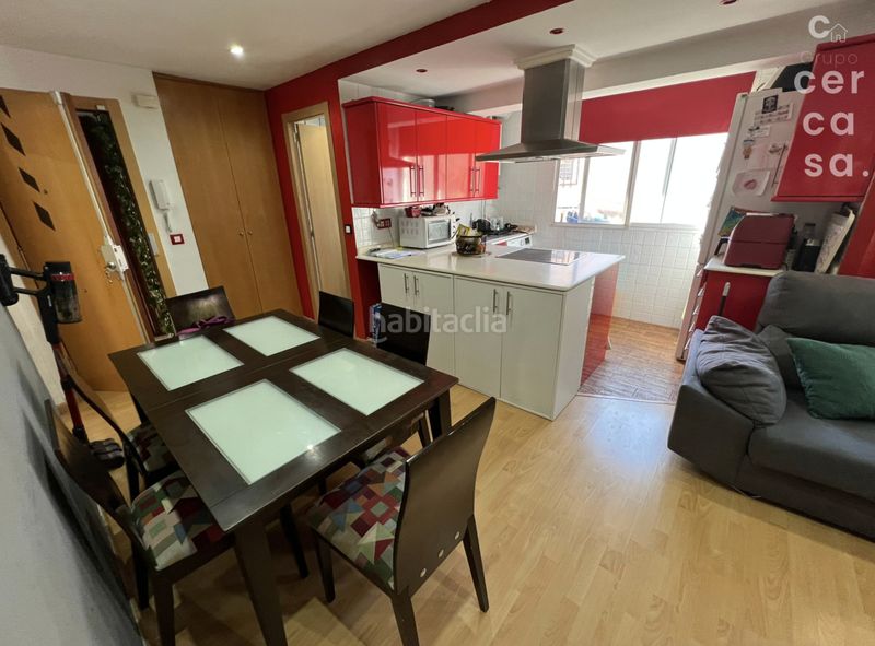 Foto 870193fa-c7a2-43ce-a673-772b904ca3e7. Pis a Torrefiel Valencia