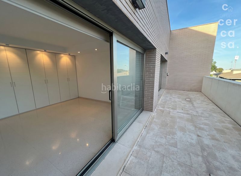 Foto 0fa0a89e-0a61-44c3-bf4f-1bfe34cc12de. Xalet amb aparcament piscina a Godella