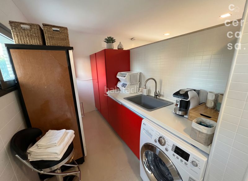 Foto 8b7cbde3-b1a0-4ac4-bfda-52ae816286e5. Xalet amb aparcament piscina a Godella