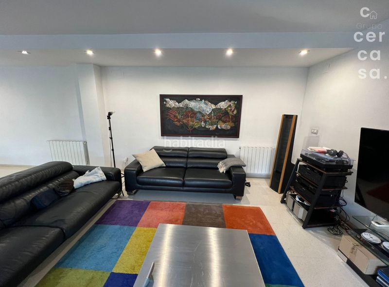 Foto a42c9af6-0e7b-45aa-9ef9-34df8c375afb. Xalet amb aparcament piscina a Godella