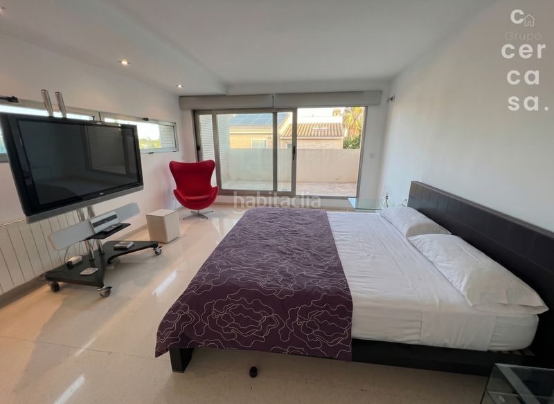 Foto d995c41f-b6c0-48d8-bb10-8a538ba026c3. Xalet amb aparcament piscina a Godella