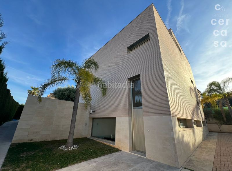 Foto ed58748a-99f0-4637-9855-78bb29cf69b4. Xalet amb aparcament piscina a Godella