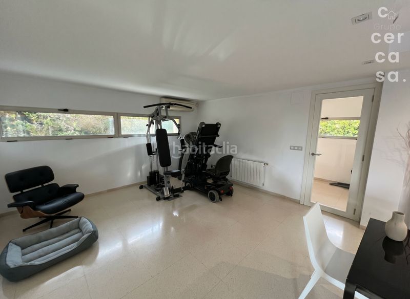 Foto f8b6eea8-f3f1-4675-a735-49757a40b84e. Xalet amb aparcament piscina a Godella