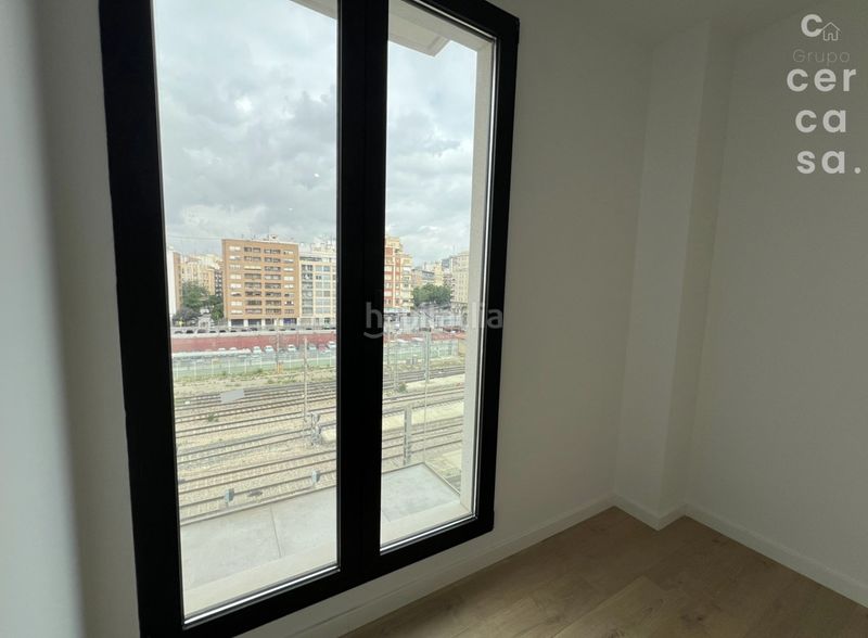 Foto 2720d638-8e3b-4611-b6e0-ca25b268a53c. Lloguer pis amb calefacció aparcament piscina a Russafa Valencia