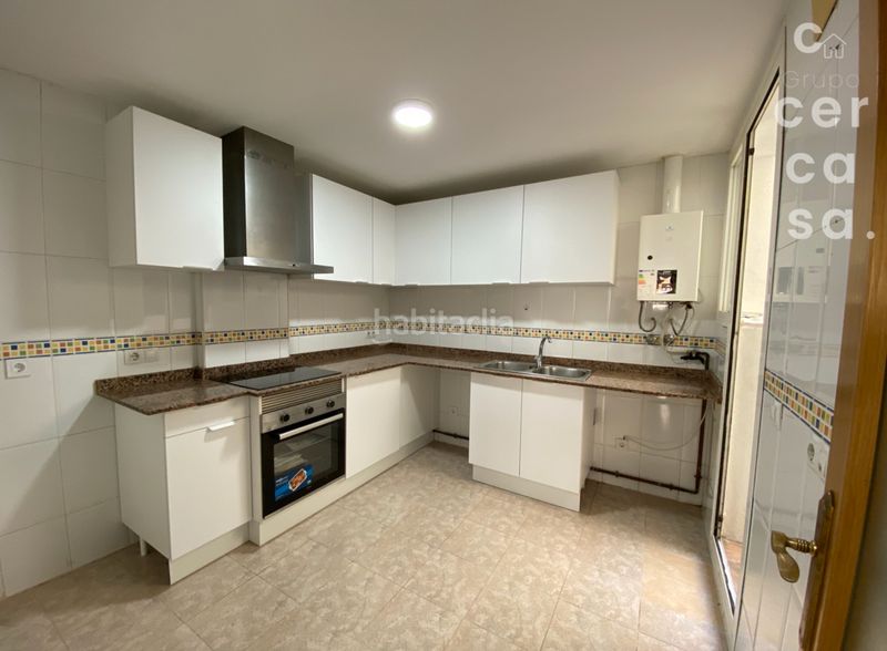 Foto a626979d-9d67-4a57-91ed-9a92425ac598. Casa adossada amb aparcament a Tavernes Blanques